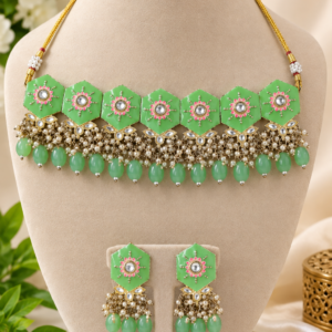 Green Kundan-Style Necklace & Earring Set | Fashion Jewelry